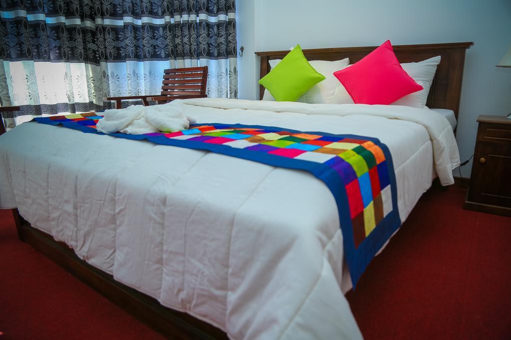 Rosedale Grand Bungalow นูวาราเอลิยา ภายนอก รูปภาพ