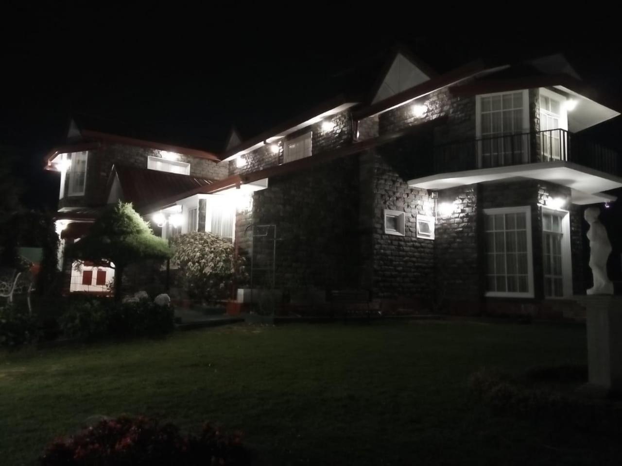 Rosedale Grand Bungalow นูวาราเอลิยา ภายนอก รูปภาพ